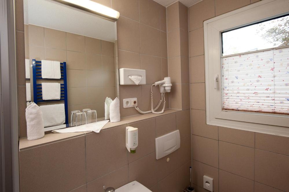 Biohotel Kassel Wilhelmshoeher Tor Rum bild