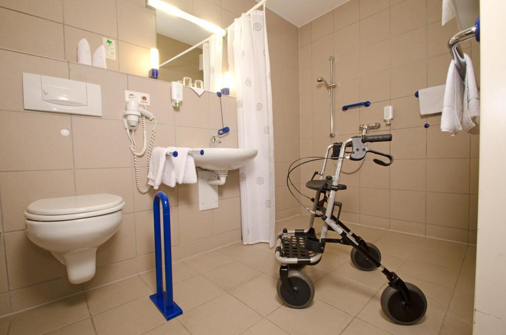 Biohotel Kassel Wilhelmshoeher Tor Exteriör bild